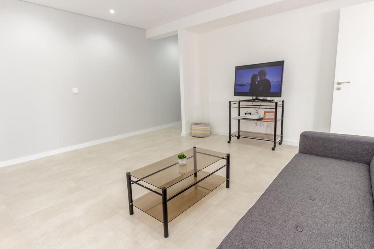 Guest H4U - Povoa Vacation Apartment โปโว เดอ วาร์ซิม ภายนอก รูปภาพ